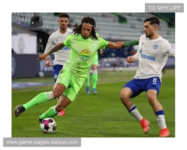 沃尔夫斯堡边路突破频繁拉扯防守宽度